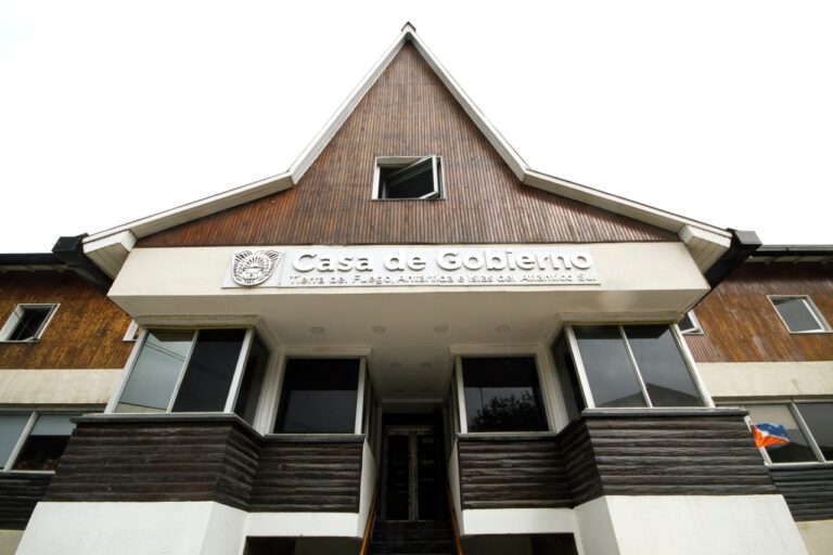 La Provincia pidió un anticipo a grandes empresas para pagar aguinaldos