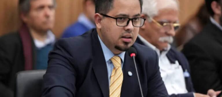 Pauli habló de buscar consenso ante críticas de la oposición