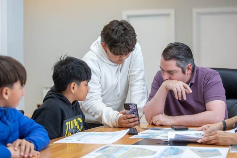 Juventudes y municipio avanzan en proyectos de espacios recreativos