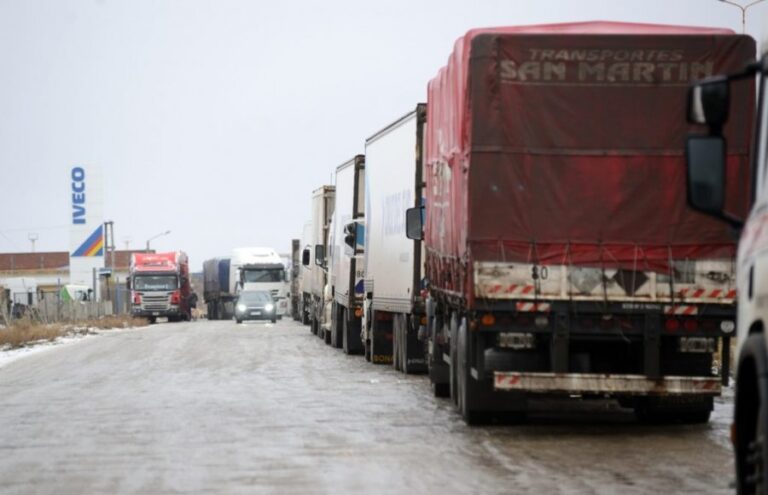 Un viaje de camión de Ushuaia a Buenos Aires cuesta $6 millones
