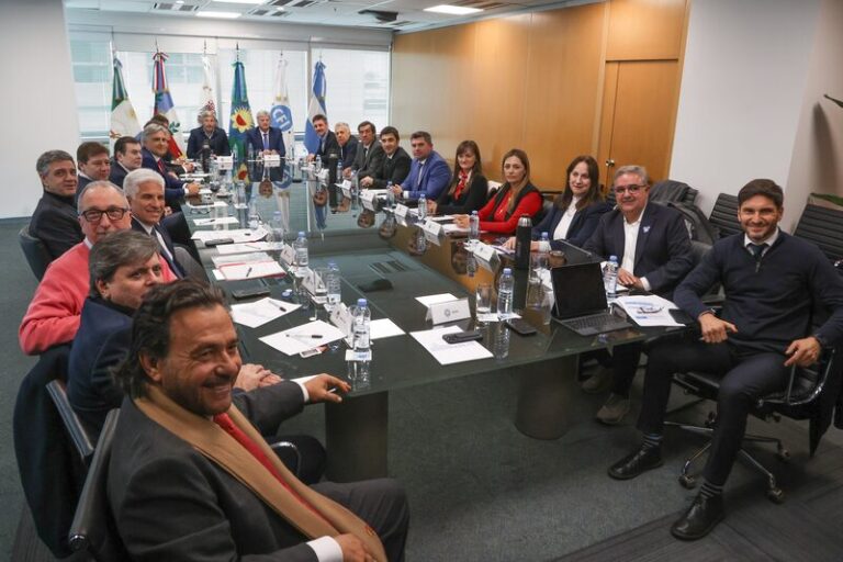 Por no garantizar déficit cero y control del gasto, Nación deja afuera de las negociaciones a Melella y otros tres gobernadores