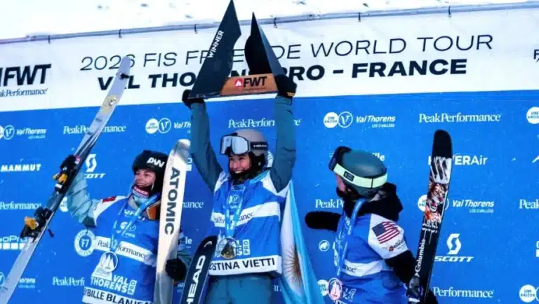Agostina Vietti ganó en Francia e hizo historia en el Freeride World Tour