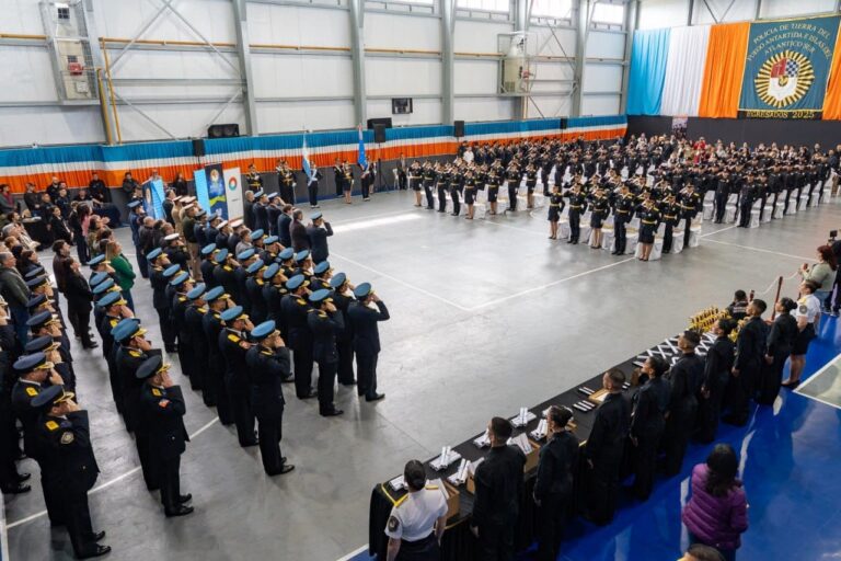 La Policía definió nuevas jefaturas tras los ascensos del personal