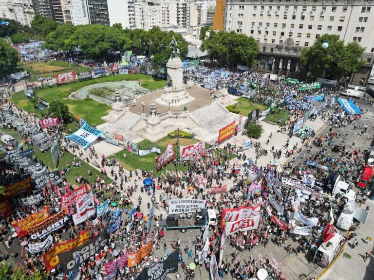 Incidentes y destrozos en la marcha de la CGT contra la reforma laboral
