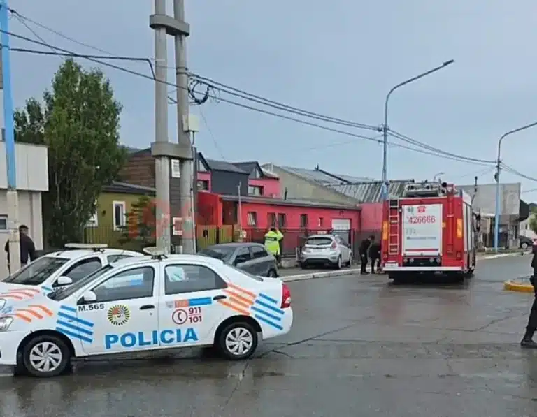 Murió taxista tras sufrir infarto al conducir en Río Grande